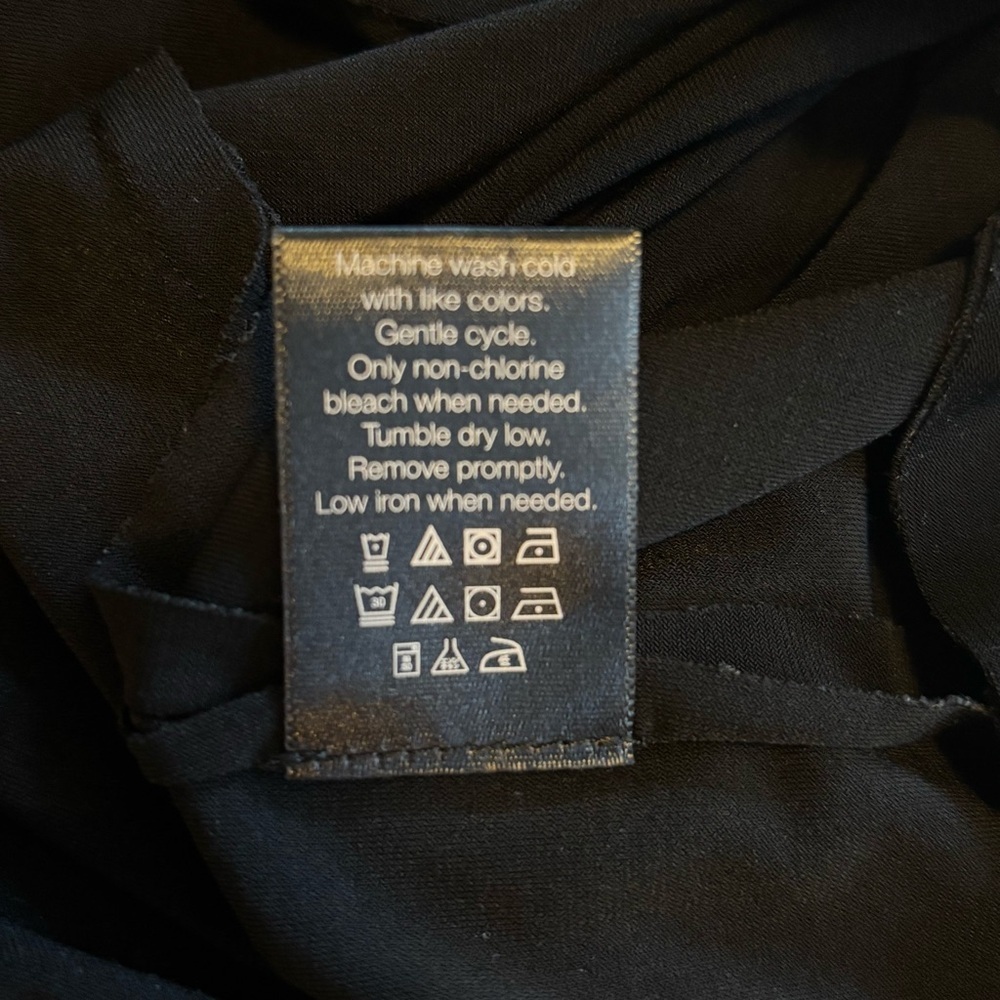 Norma Kamali Short Sleeve Black Dress - size M​​ - Picture 5 of 5